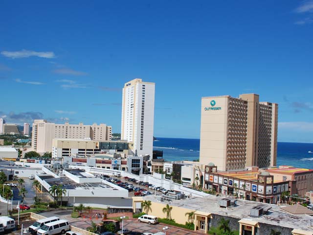 ザ プラザ ショッピングセンター The Plaza Shopping Center 0 グアム レストランや観光スポットまとめ ザ プラザ ショッピングセンター The Plaza Shopping Center 0 グアム レストランや観光スポットまとめ